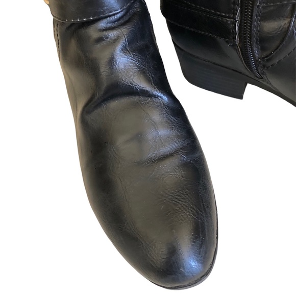 Liz Claiborne Women’s Riding Boots. Size 8 Medium. 1.5 Inch Heel..Round Toe. - Picture 6 of 12